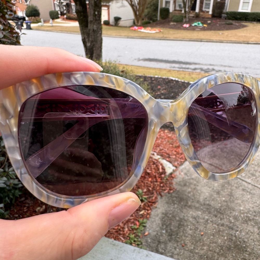 Brighton Intrigue Beach Sunglasses - Picture 3 of 10